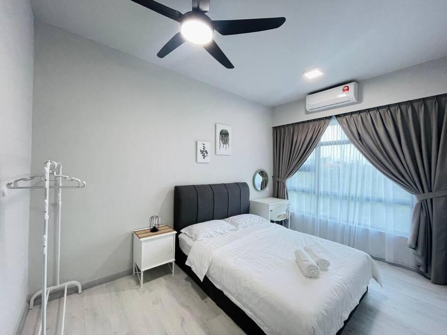 Jesselton Quay,2Br,4-5Pax,Mountain View Apartment Kota Kinabalu Luaran gambar