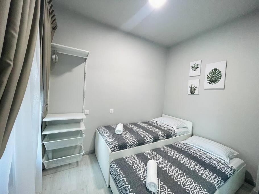 Jesselton Quay,2Br,4-5Pax,Mountain View Apartment Kota Kinabalu Luaran gambar